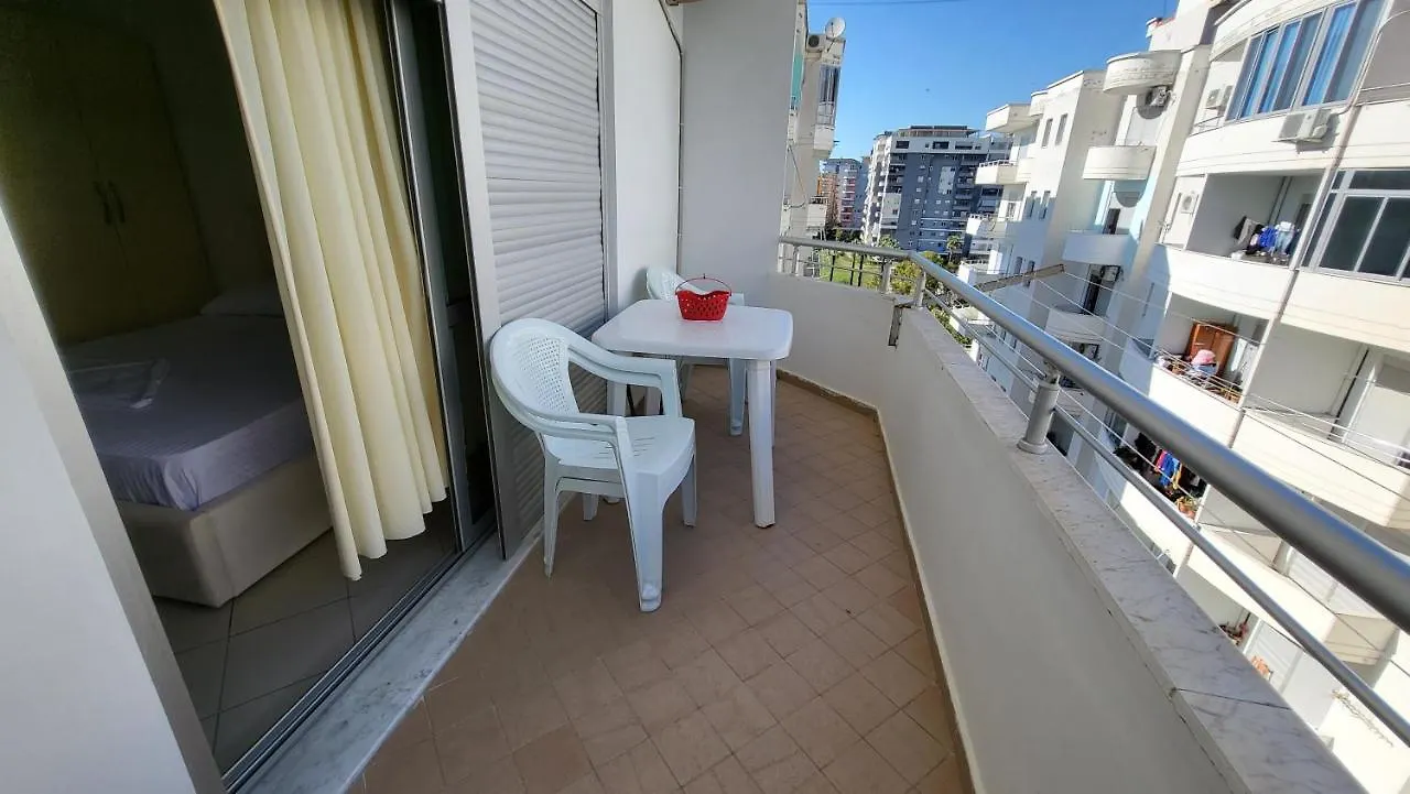 Marina Lungomare Beach Apartment Vlora 0*,